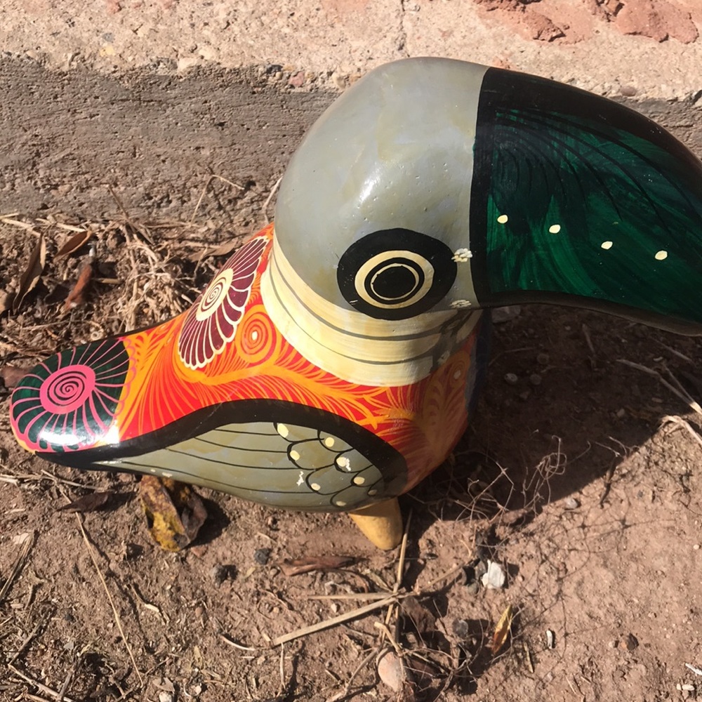 Vintage Tonala Mexican Folk Art Pottery Eclectic Boho Style Hand-painted Toucan. - Picture 8 of 10